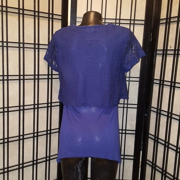 🌹 2-Layered  Top 🛍 - Picture 2 of 5